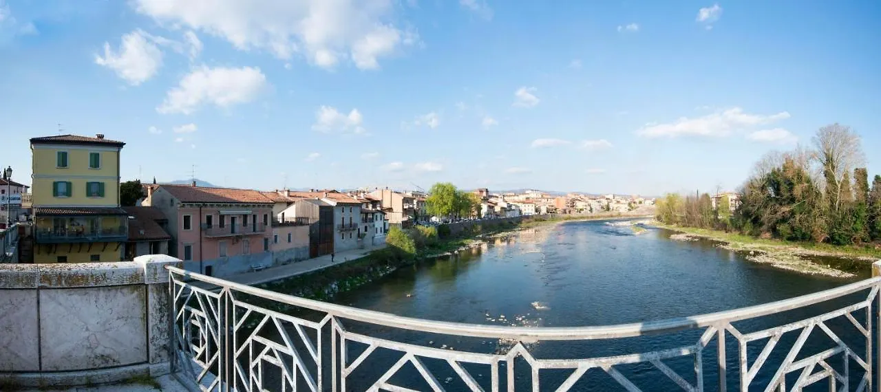 פסקנטינה Appartamento Al Ponte Di Luigi Viscovo איטליה
